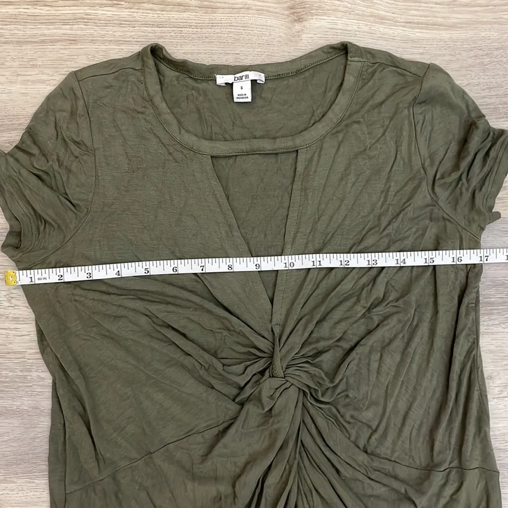 Sage Green Ruched /Tie Front Short Sleeve Keyhole Neckline T-Shirt Small - Image 7