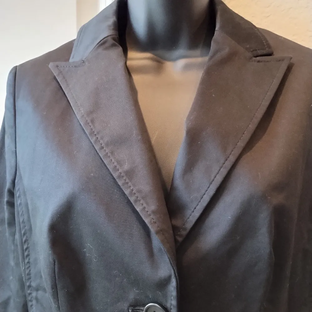 The Limited Black Blazer Button closure size 6 Women’s Jacket - Image 5