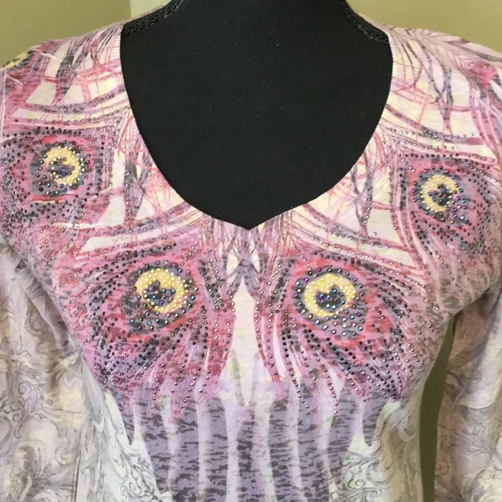 American Age Sparkly Burn out Tee with peacock feathers size M - Image 4