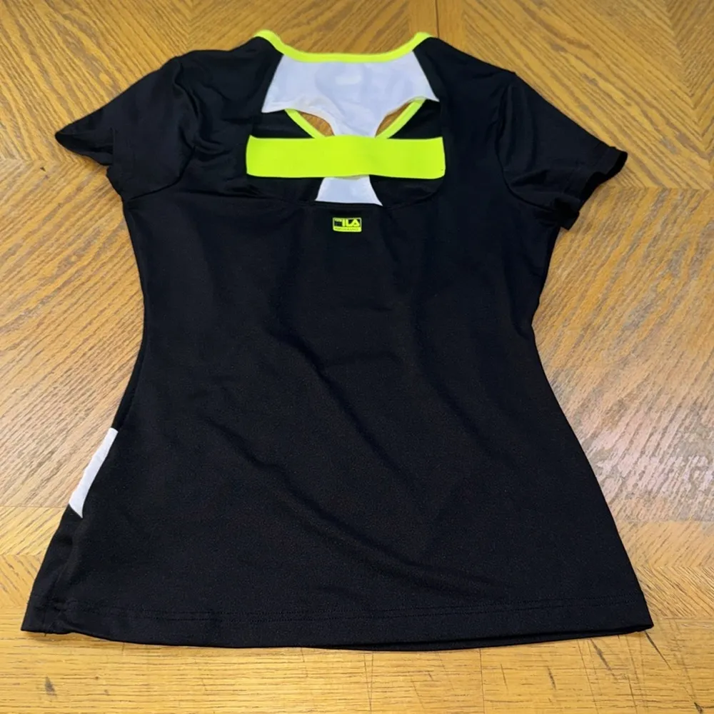FILA  fitted workout top - Image 4