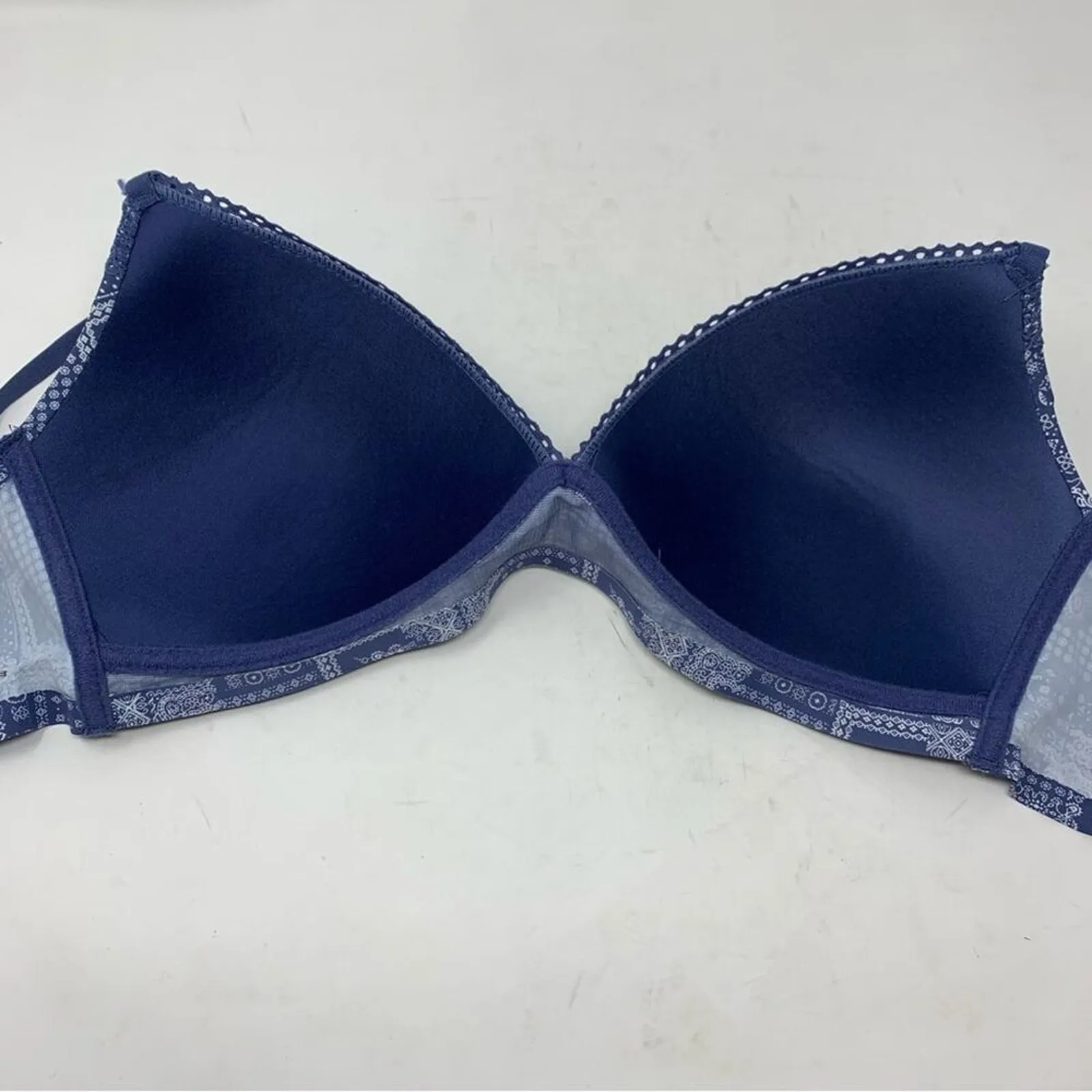Lucky Brand Bra Wireless Bra Blue White Bandanna Print Size 38C Wirefree - Image 3