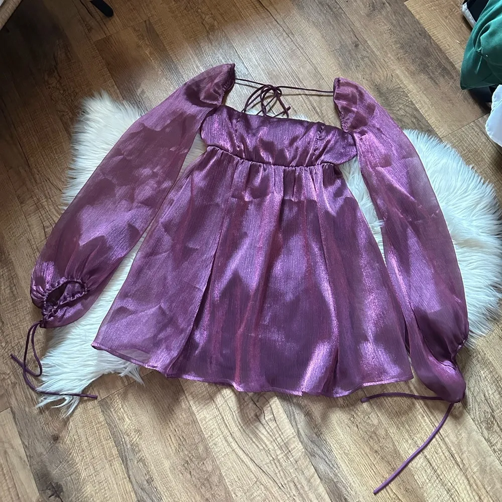 LUCY IN THE SKY Crinkle Long Sleeve Babydoll Mini Dress - Image 3