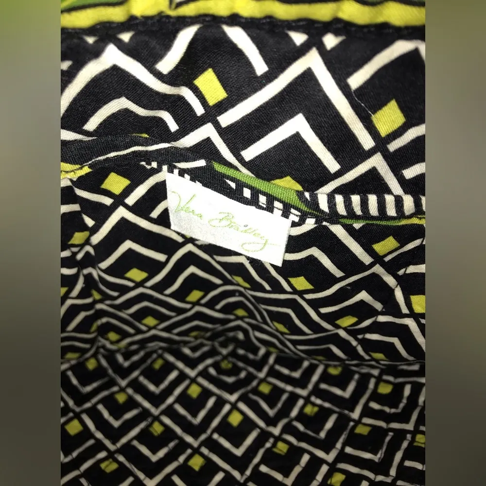 Vera Bradley Large Tote Bag Green and Black Paisley - Image 4