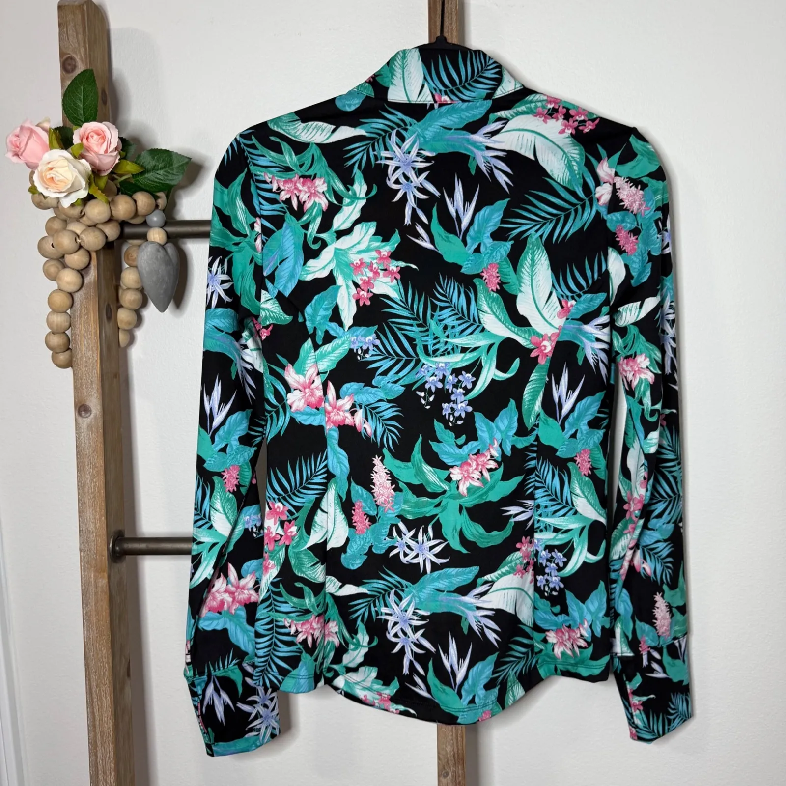 Tommy Bahama Golf Tropical Floral Print Quarter Zip Pullover Shirt Size Small - Image 6