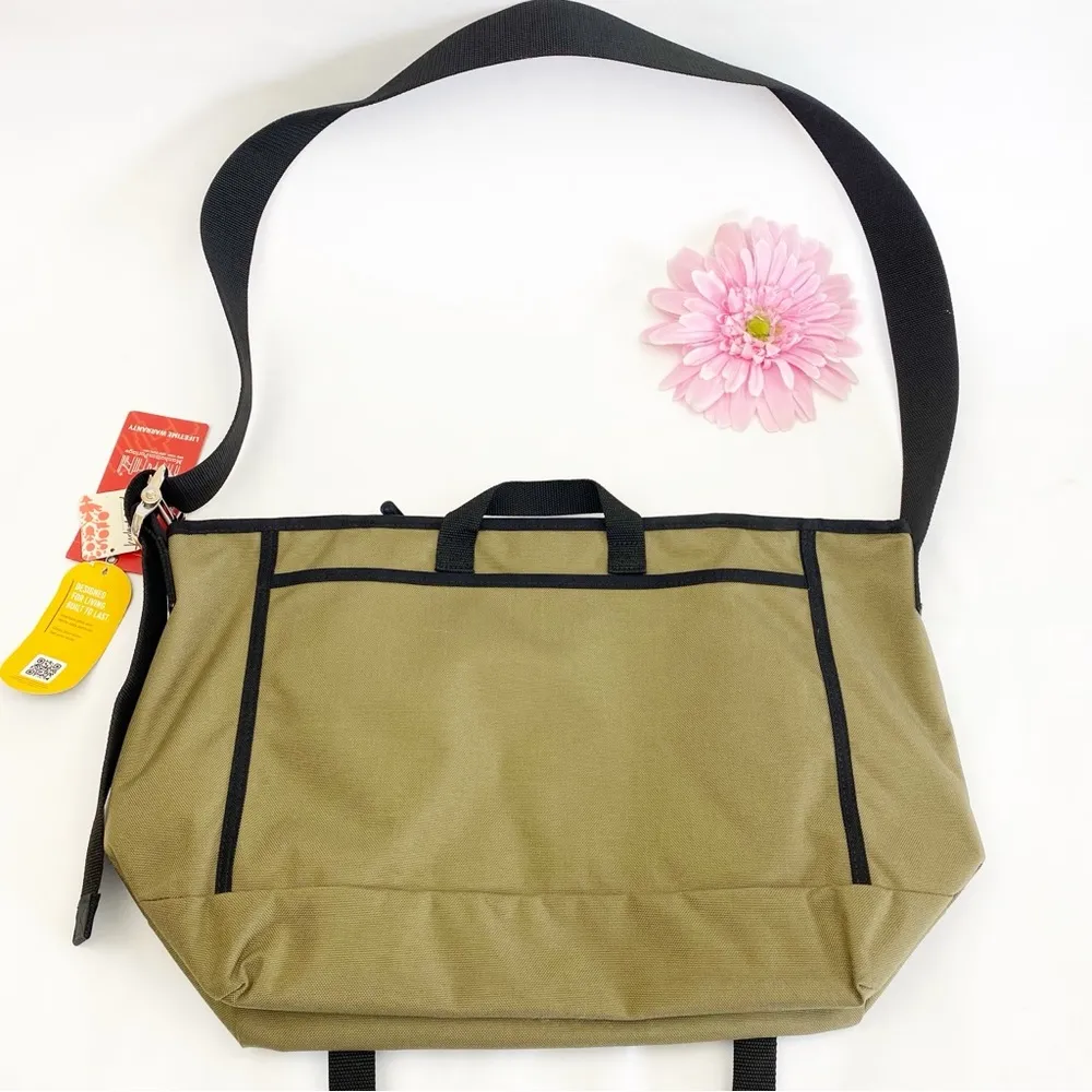 Free People Movement Manhattan Portage Kaleidoscope Messenger Bag Computer Case - Image 15