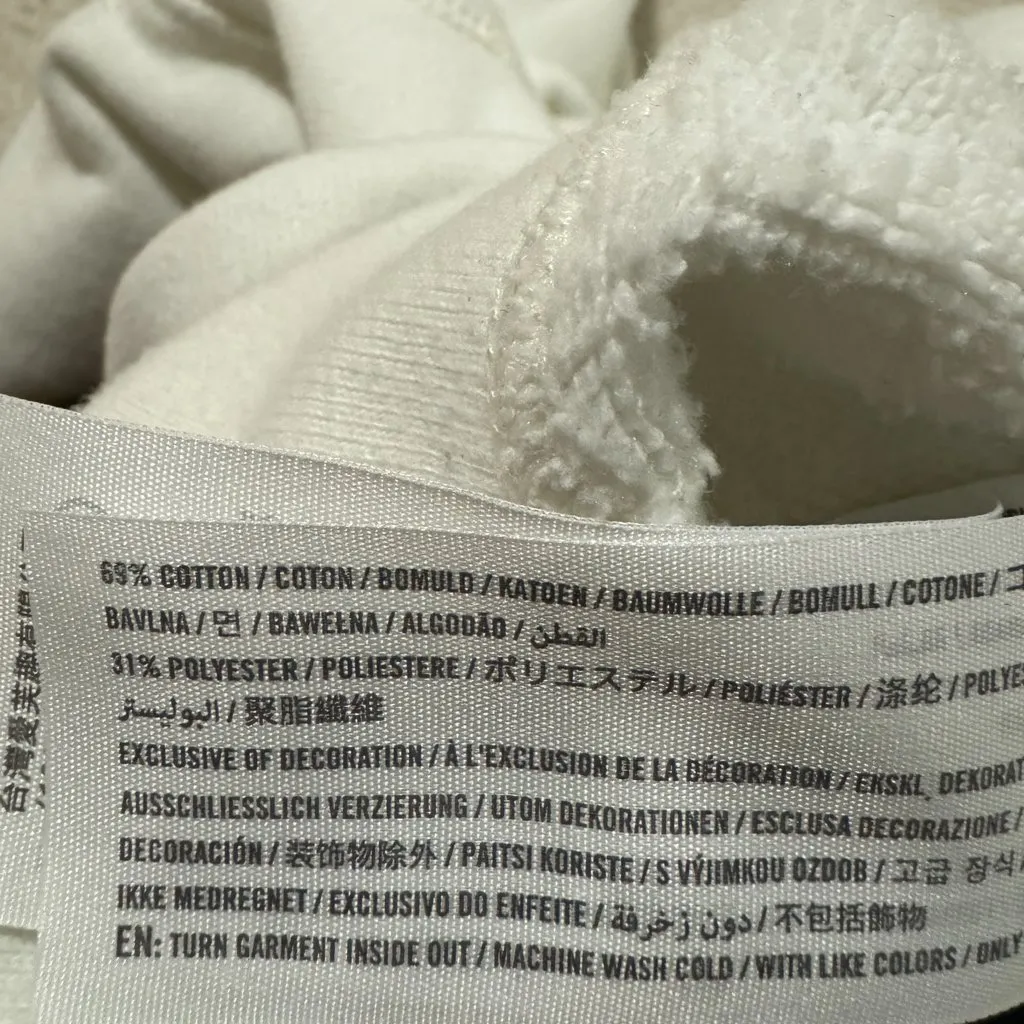 White cropped Abercrombie & Fitch logo hoodie in M - Image 2