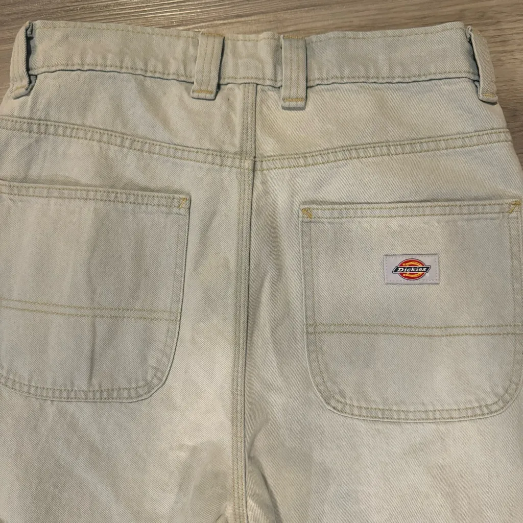 Dickies Women’s 30x32 Light Wash High Rise Straight Leg Jeans - Image 9