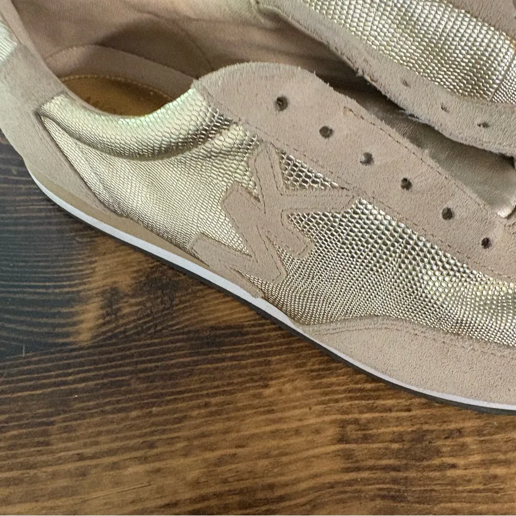 Michael‎ Michael Kors Gold Sneakers Size 8.5 - Image 5