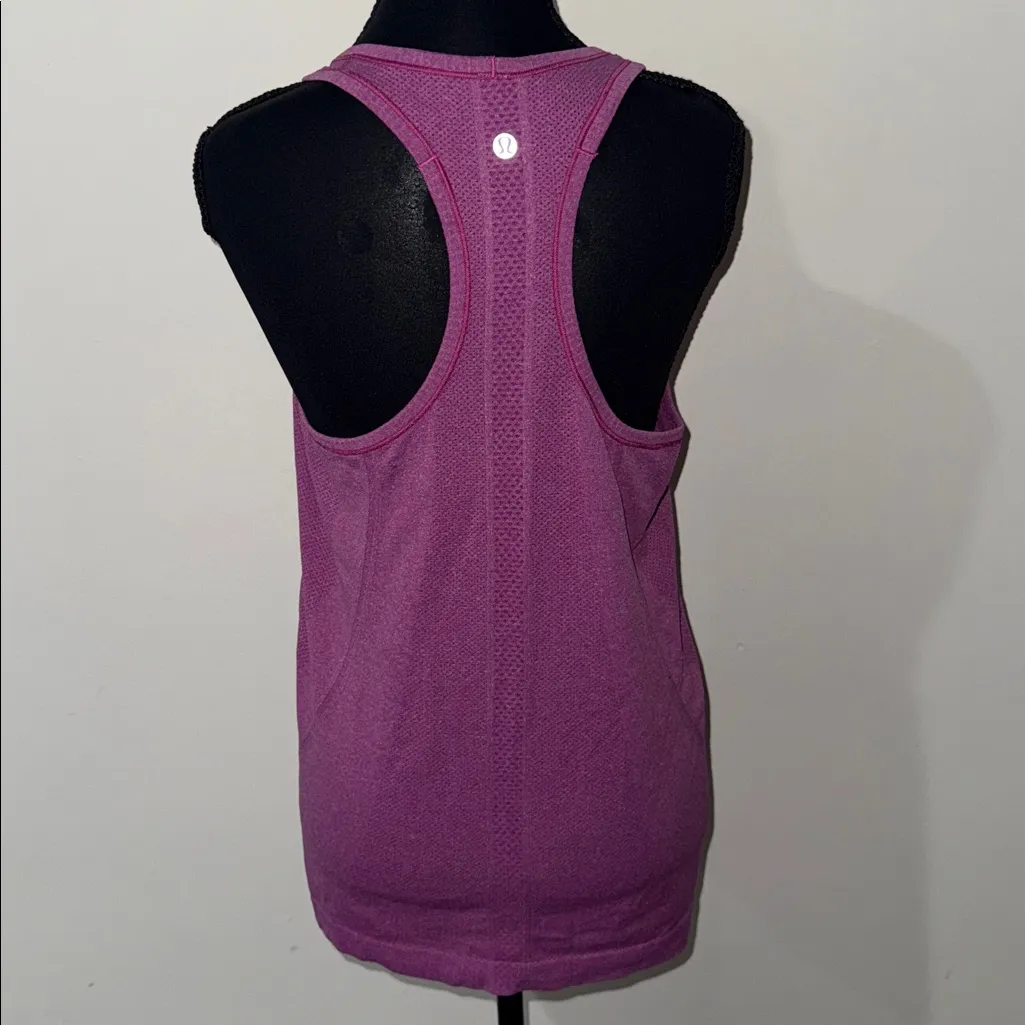 Lululemon swiftly tech tank size 8 - Image 4