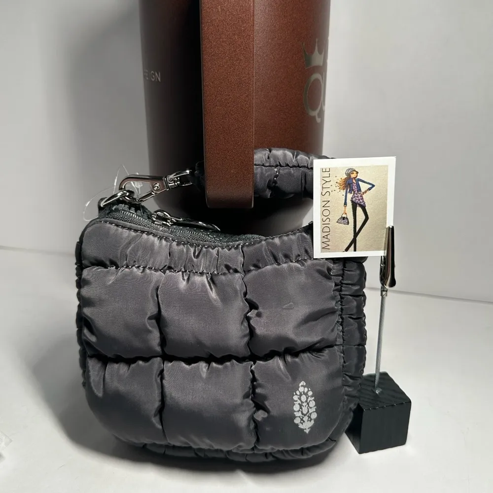 Free People Quilted Micro Pouch #1043 - Image 4