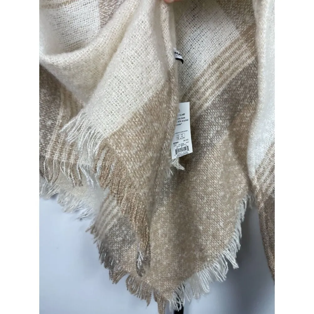 Sonoma Neutral‎ Plaid Good For Life Slub Yarn Boucle Yarn Triangle Scarf - Image 3