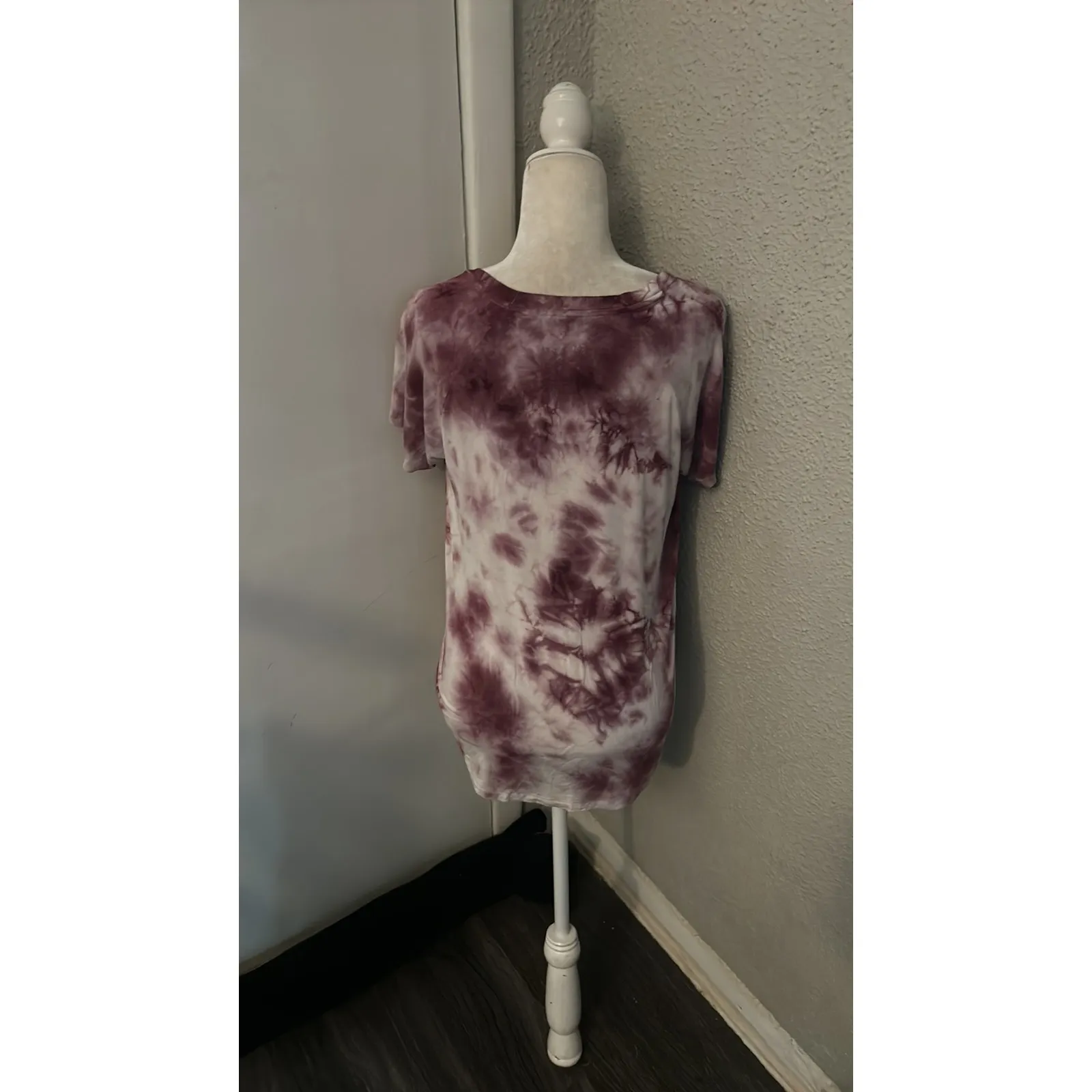American Eagle Outfitters SOFT & SEXY Tie Dye Shirt Maroon/White XS Boho Classic - Image 2