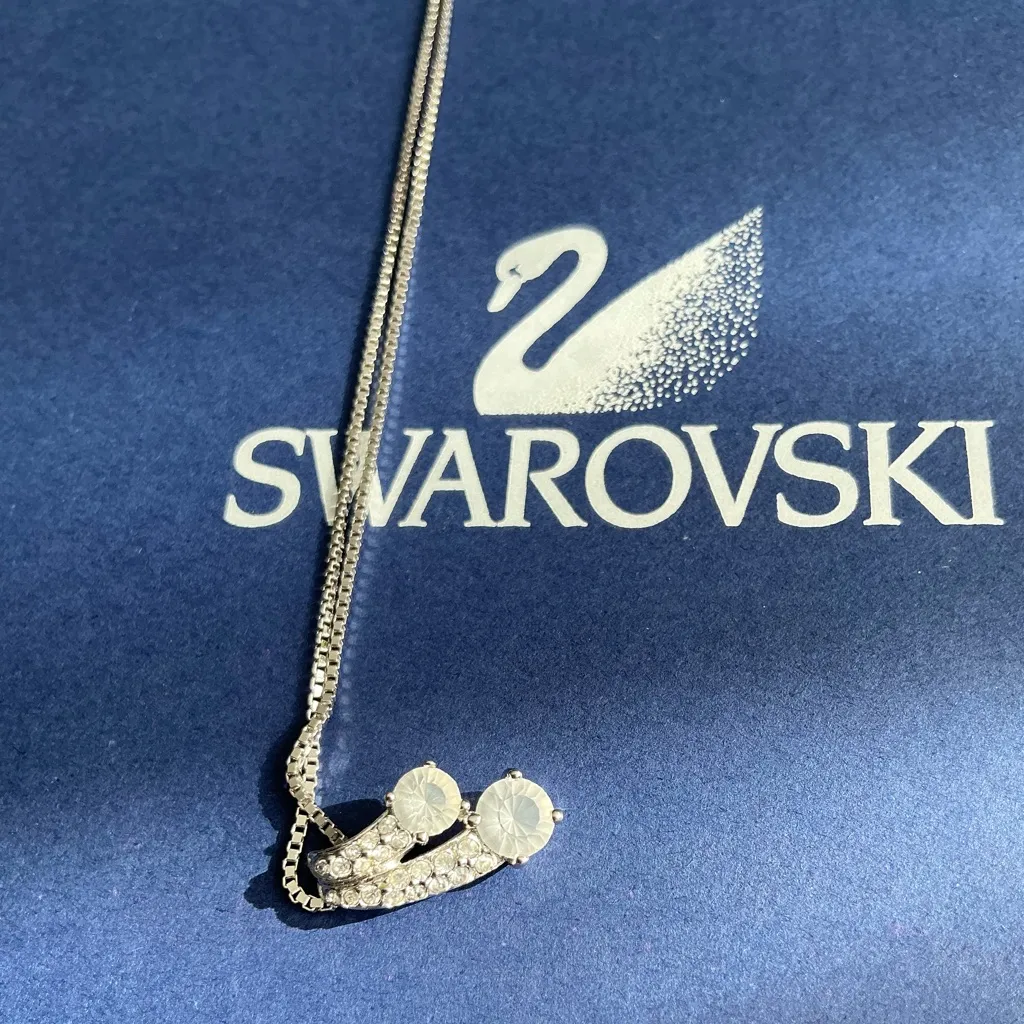 Beautiful SWAROVSKI necklace 🌟🌟🌟 - Image 6