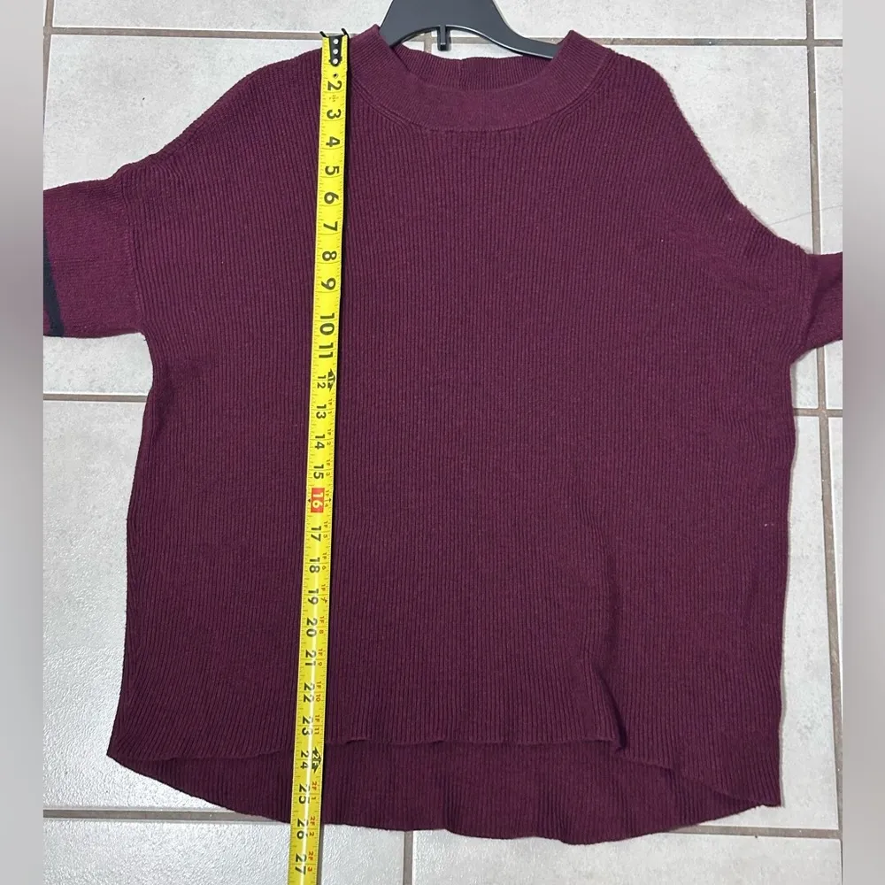 American Eagle Women Burgundy Red Jegging Fit Knit Sweater size M. - Image 6