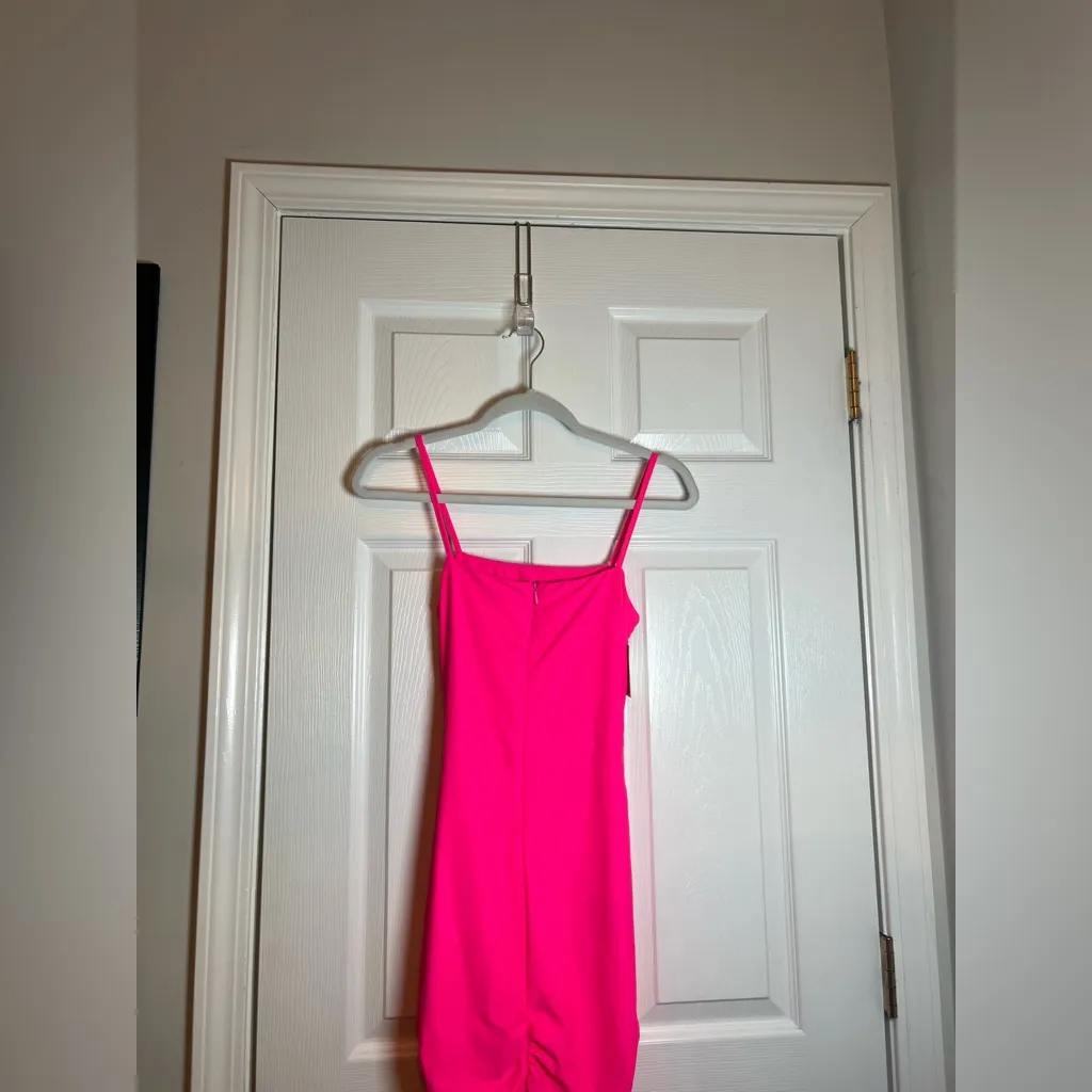 New superdown Yovanna Midi Dress in Hot Pink - Image 8
