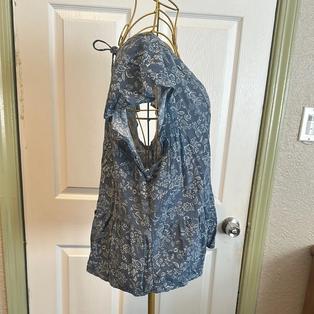 Abercrombie & Fitch Blue Floral Flutter Sleeve trapeze Top Size XL - Image 4