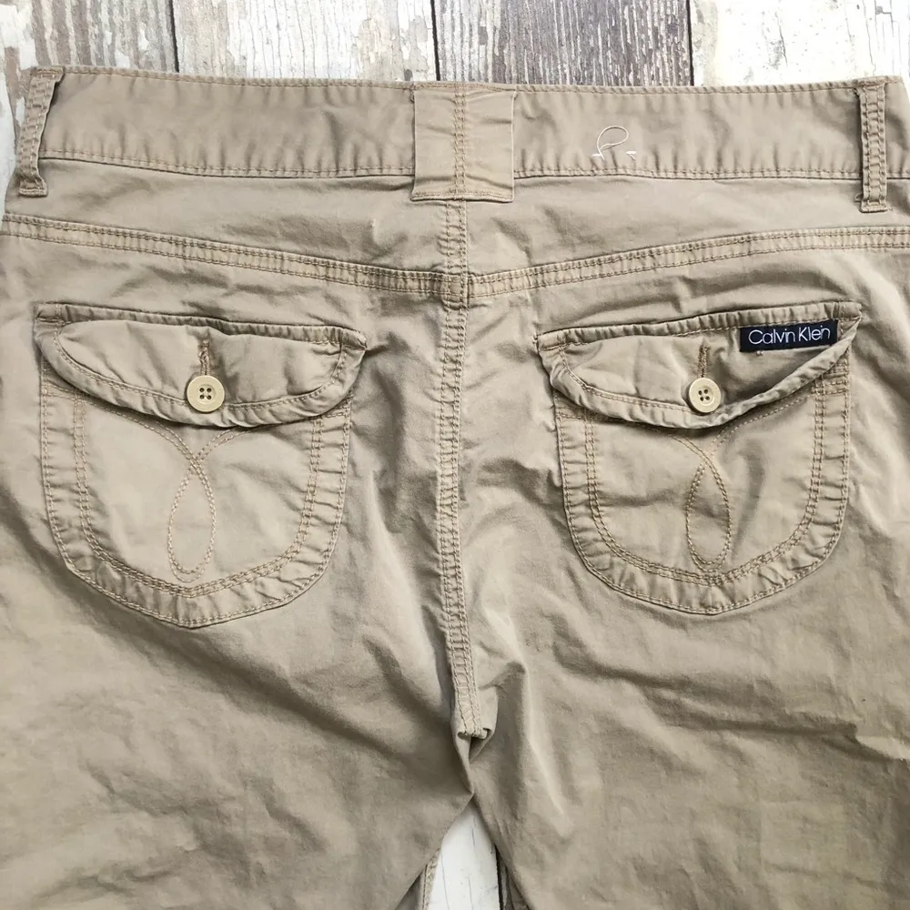 Calvin Klein Jeans khaki Bermuda shorts size 12 - Image 7