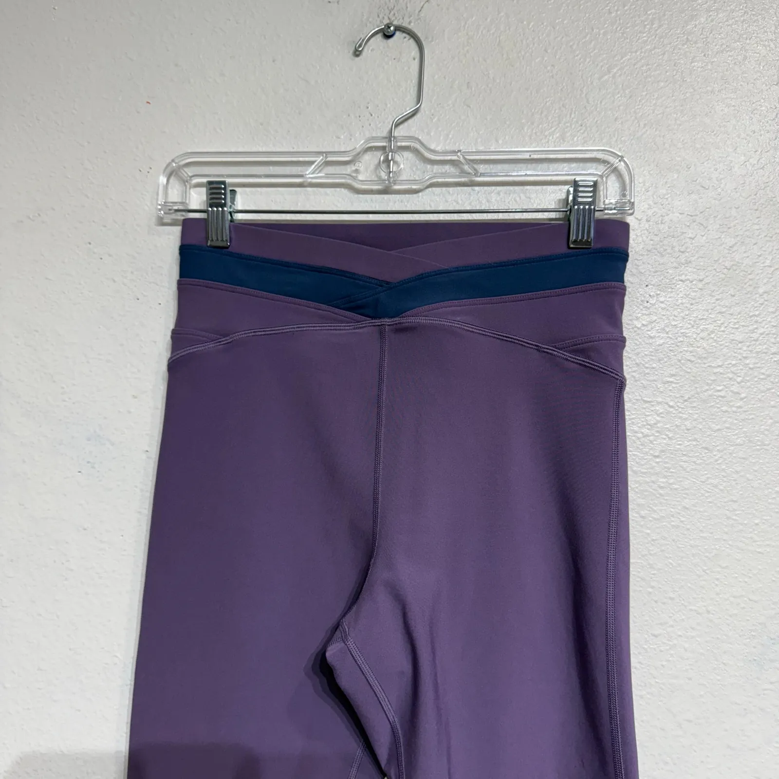 Johnny Was Calme Mulled Grape Criss Cross 7/8 Leggings Sz M - Image 3