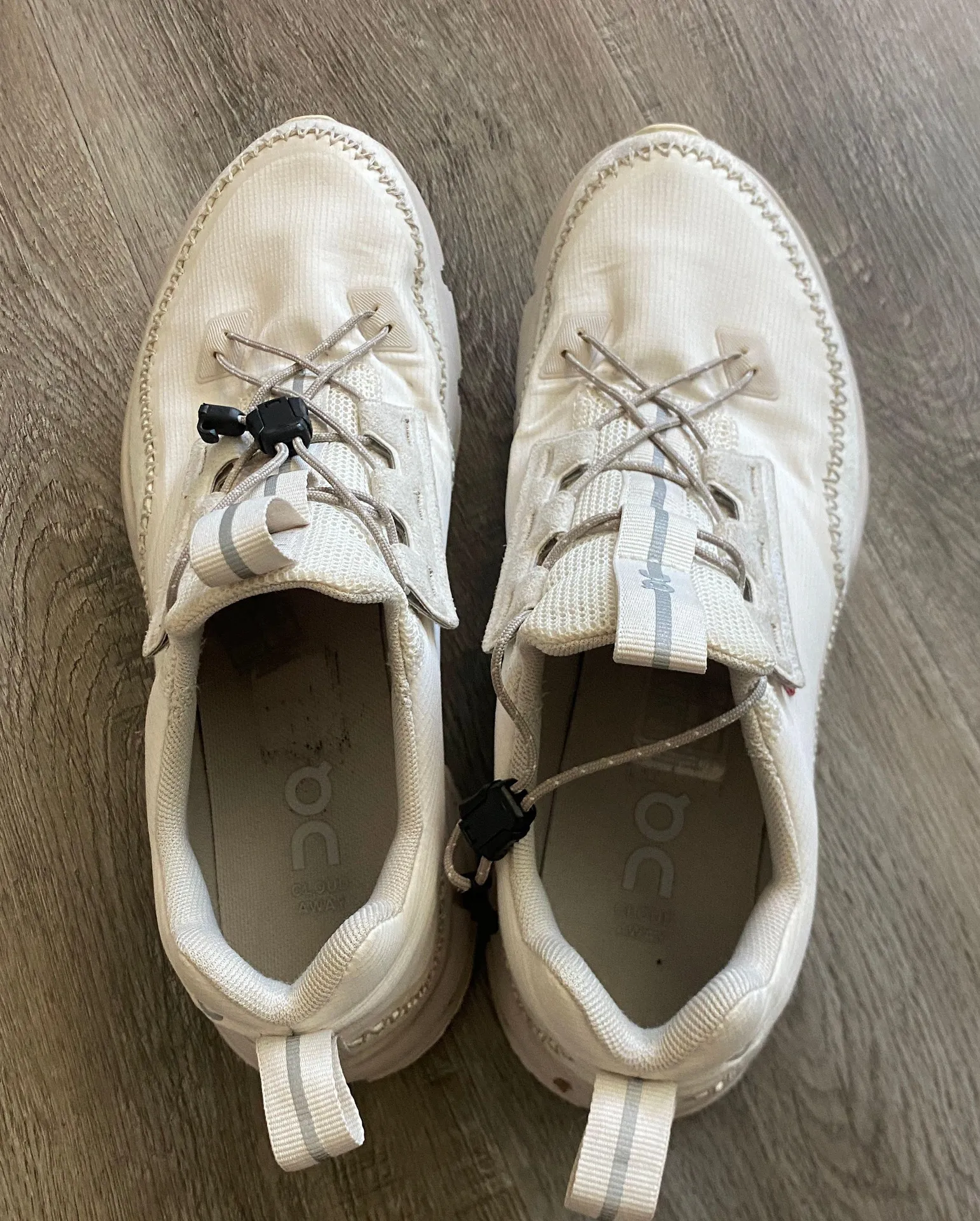 On Cloud  Womens On Cloudaway Running Shoes - Image 4