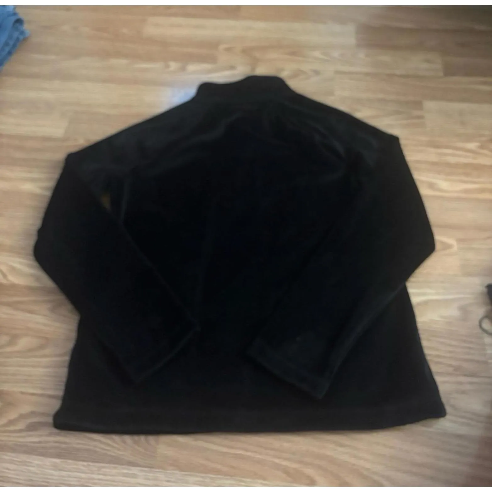 Spyder  Half Zip Velvet Pullover Size Large - Image 6