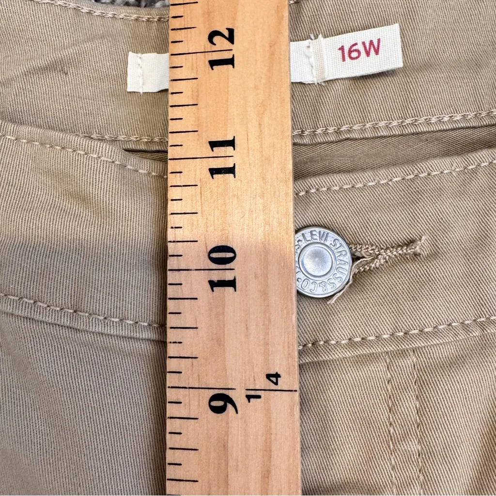 Levi’s Tan Boyfriend High Rise Baggy Jeans Womens 16W Casual Fall Classic Denim - Image 3