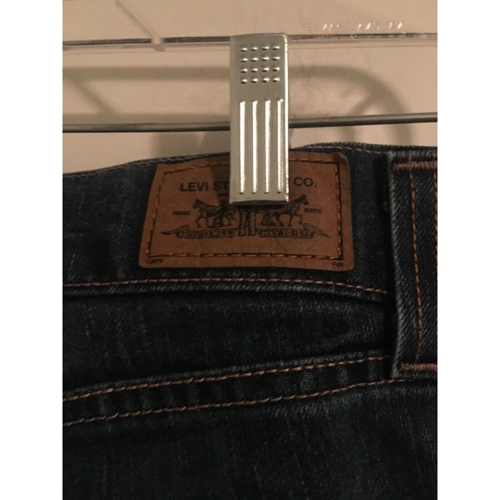 Levis Women's Juniors Jean Shorts Pockets Blue Denim Size 5 - Image 9