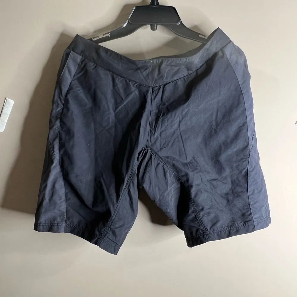 NWT Endura women’s pulse shorts size large Black - Image 5