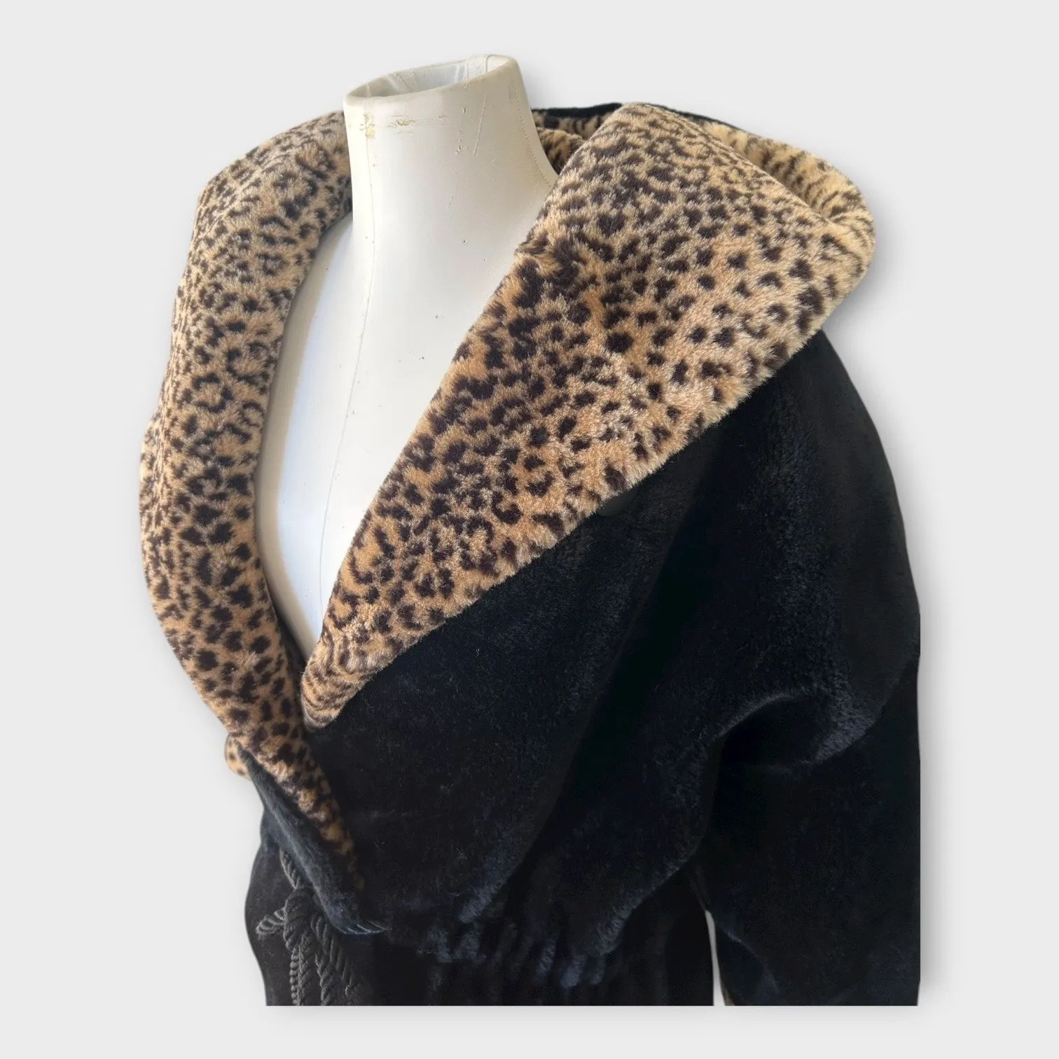 Vintage Monterey Fashions Faux Fur Coat Leopard Print Black Belted Women’s Large - Image 9