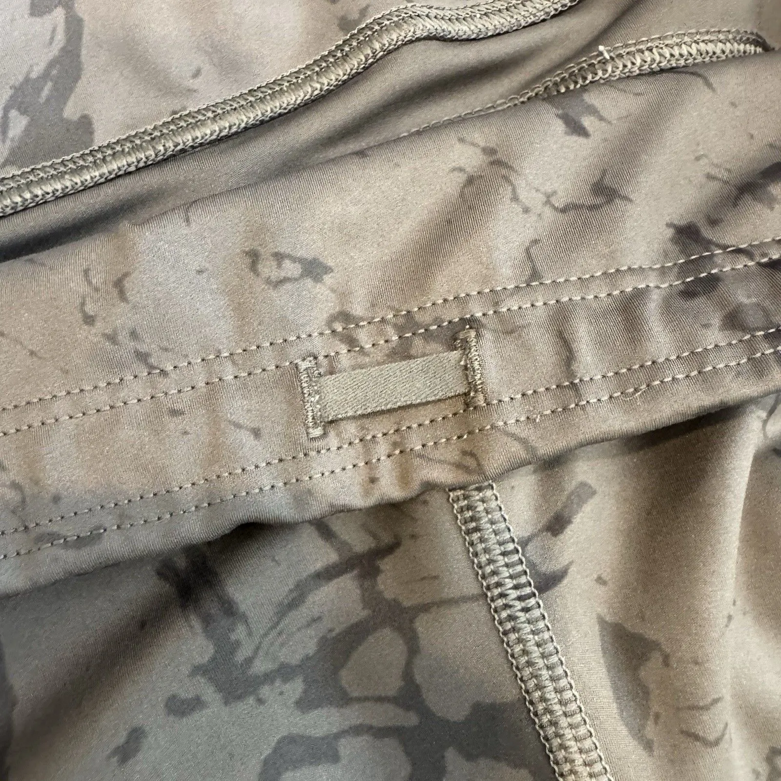 Athleta Velocity Stash Pocket 7/8 Tights XL Marble Gray Athleisure Workout Gym - Image 4