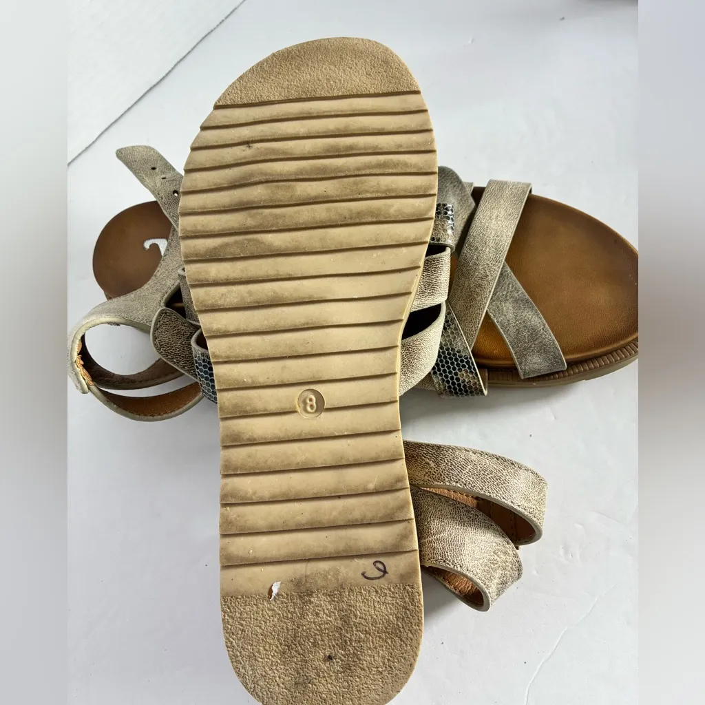 Very G Women's Ankle Strap Metallic Tan & Snake Skin Print Sandals - Image 5