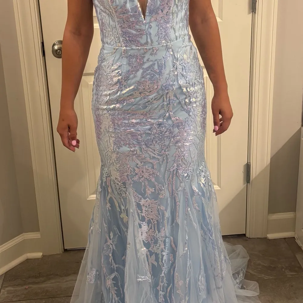 House of Wu Tiffany Designs prom pageant formal party dress sky blue  size 4 NWT - Image 3