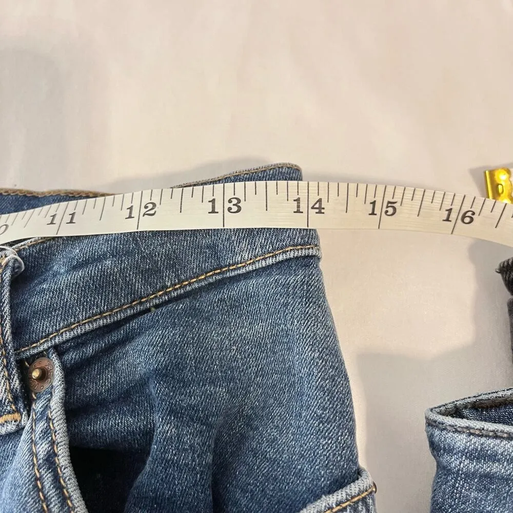 Free People Skinny Leg Raw Fuzzy Hem Mid Rise Light Wash Distressed Jean Size 30 - Image 4