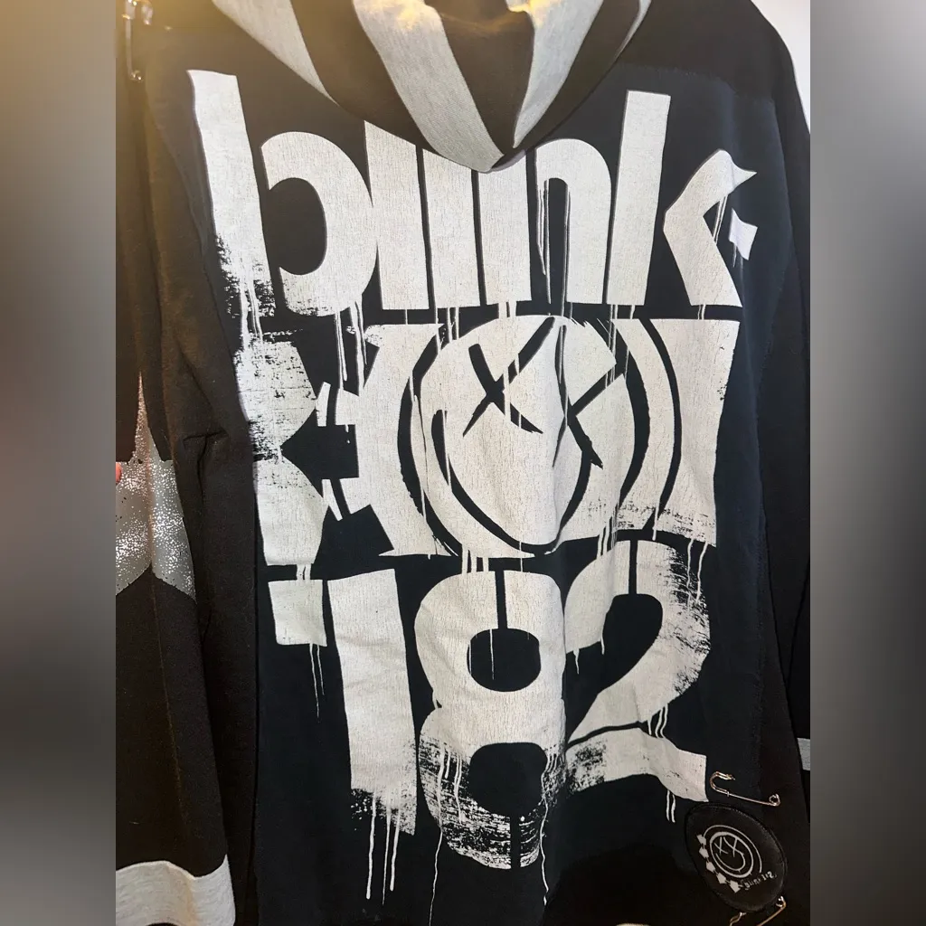 Vintage Blink 182 Reworked Zip Up Black Size undefined - Image 5