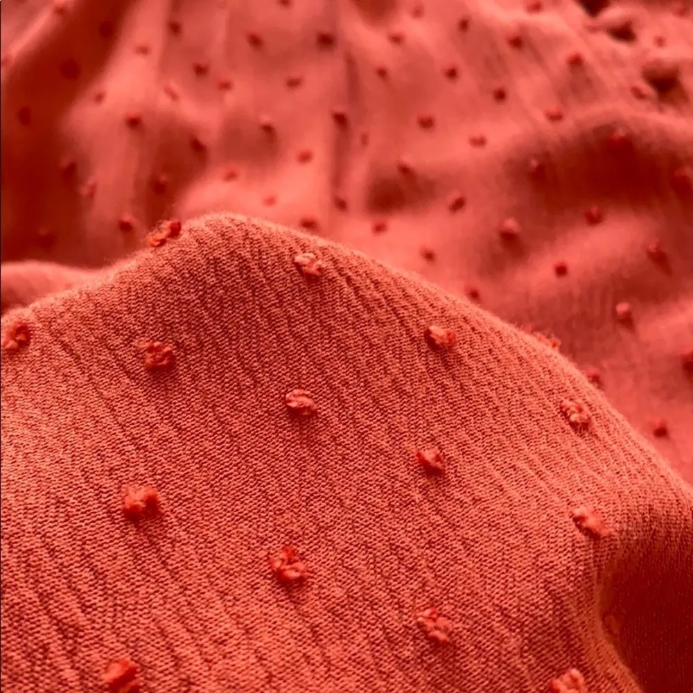 Umgee Swiss Dot Long Sleeve Flowy Sleeves Boxy Cut Size Small Burnt Orange - Image 3