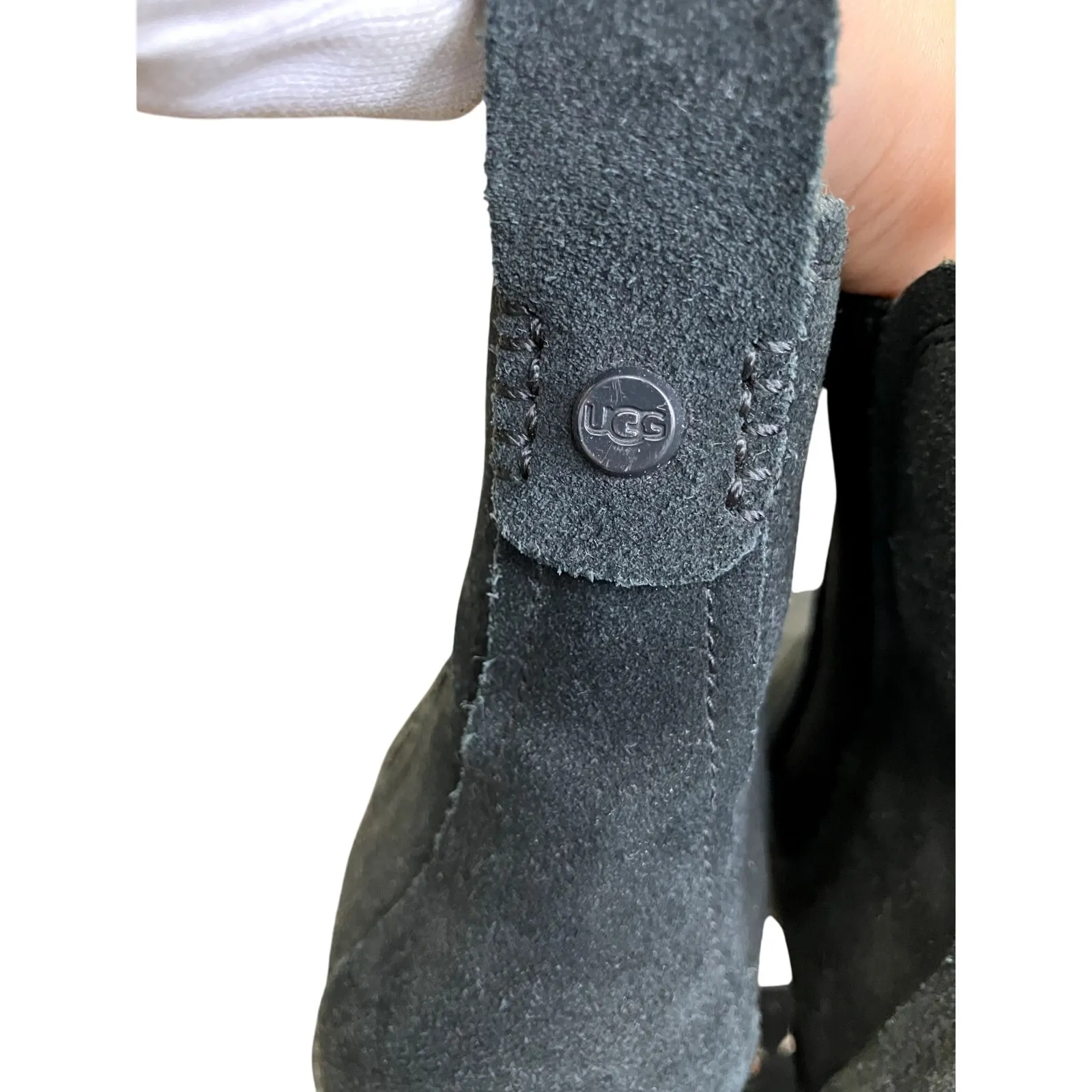 Ugg Black Heeled Suede Chelsea Boots - Image 4