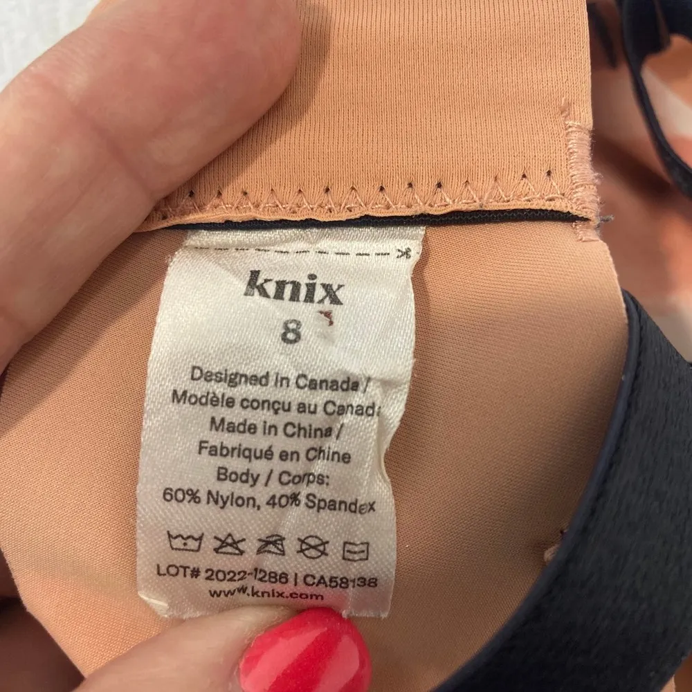 Knix Evolution Floral Pink Bra 2women size 8 - Image 4