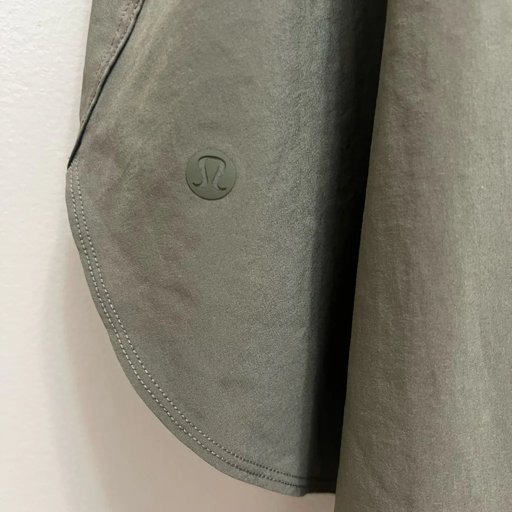 Lululemon The Everyday Skirt Drawstring in Sage Green Size 6 - Image 9