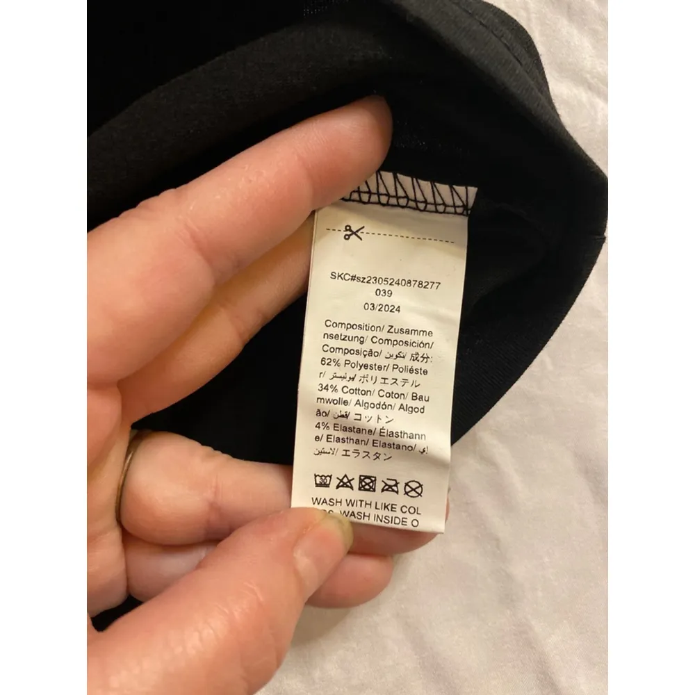 Y2K Graphic Ringer Tee Dazy Optimism Shirt Size L NWT Black - Image 4