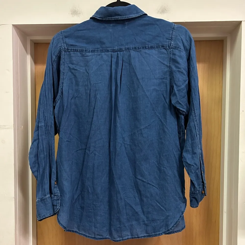 J.Crew Blue bottom shirt size 6 - Image 2