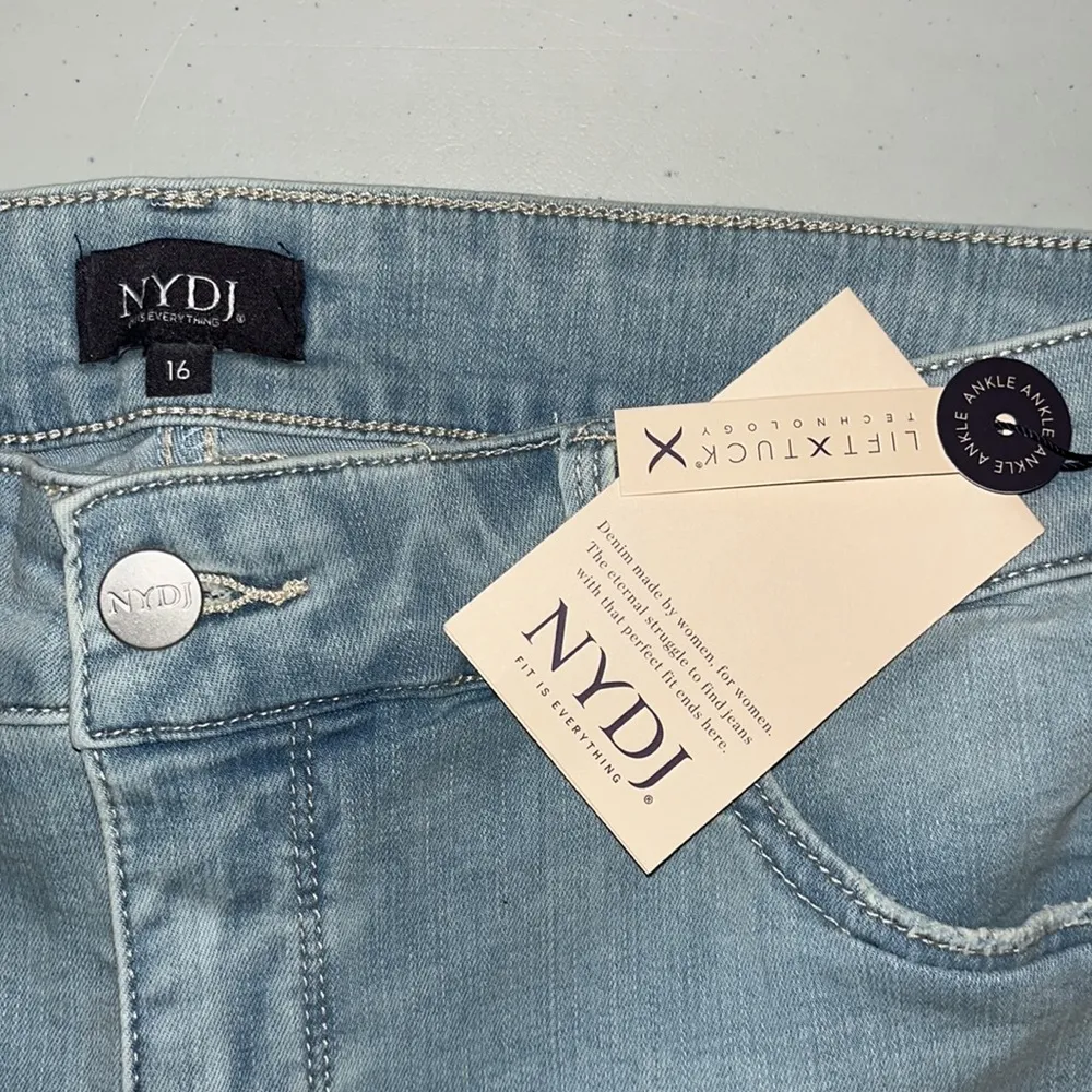 NYDJ NWT 16 Blue Dunes Denim Cool Embrace Lift Tuck Marilyn Straight Ankle Jeans - Image 4