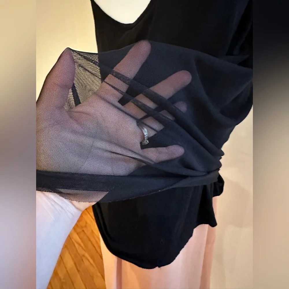 Costa Blanca Black Sleeveless Top Over Lap Sheer Front Round Neck Line SZ M Size M - Image 6