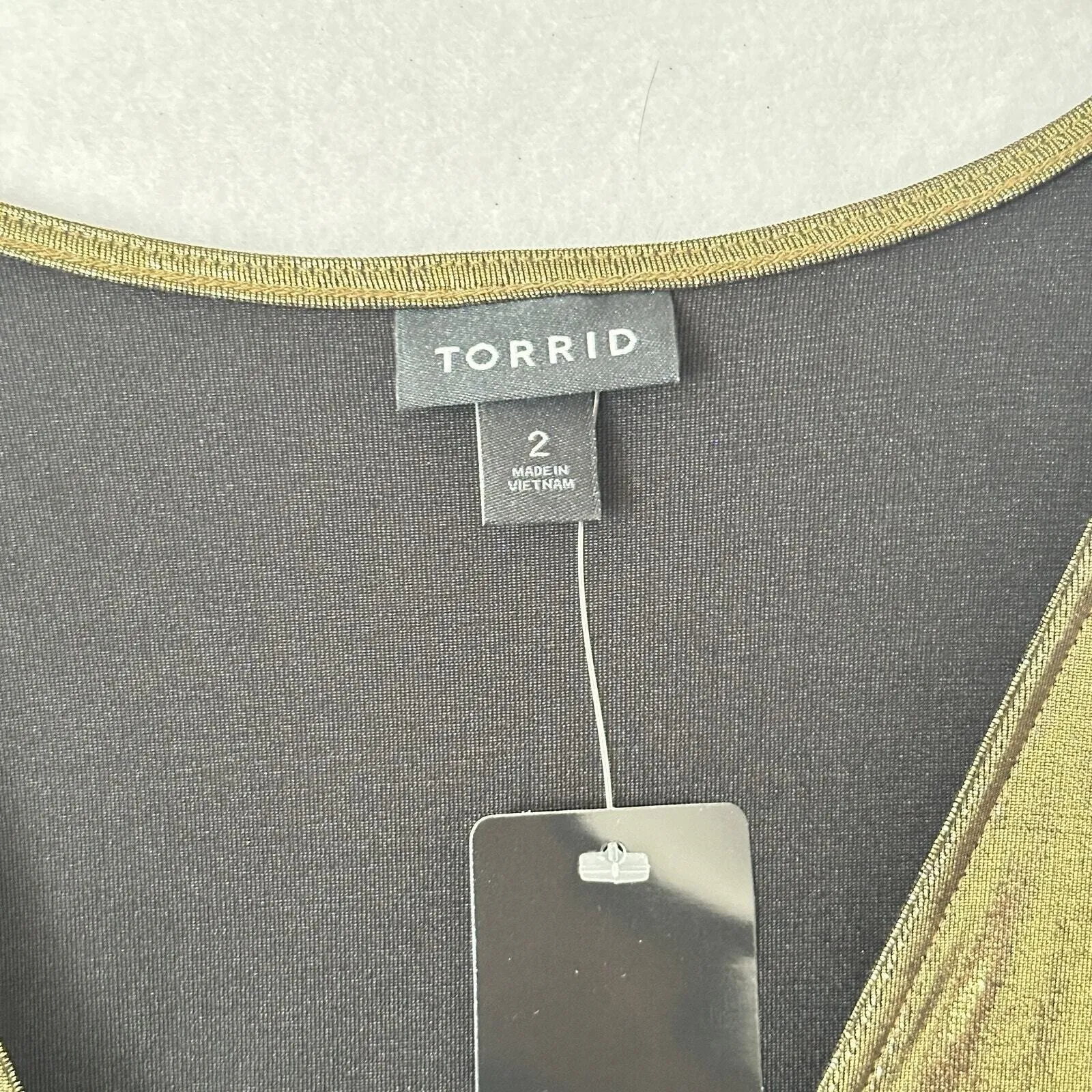 Torrid Top Liquid Shine Peplum‎ Blouse Sz 18/20 Gold Metallic Party New - Image 8