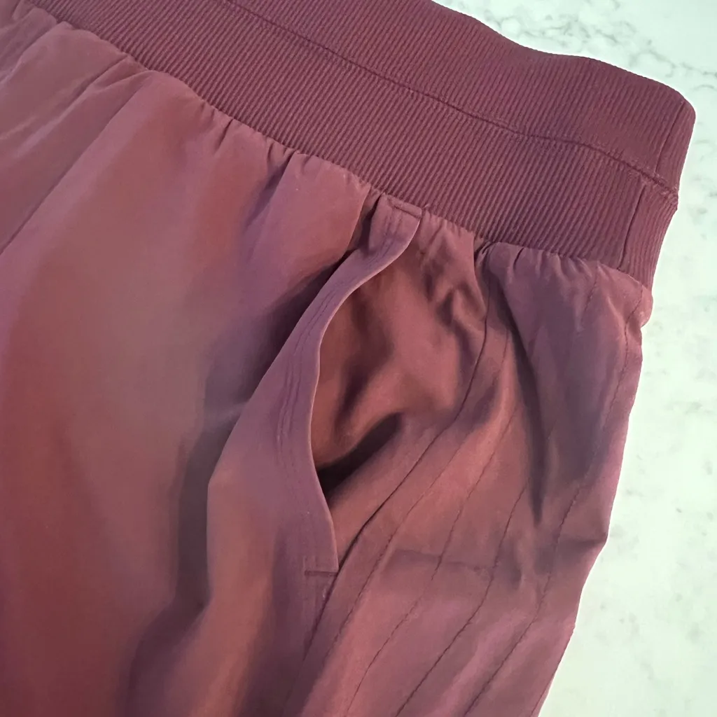 New T By Talbots Activewear Pants Women’s Burgundy Large Pull On Crop Stretch - Image 5