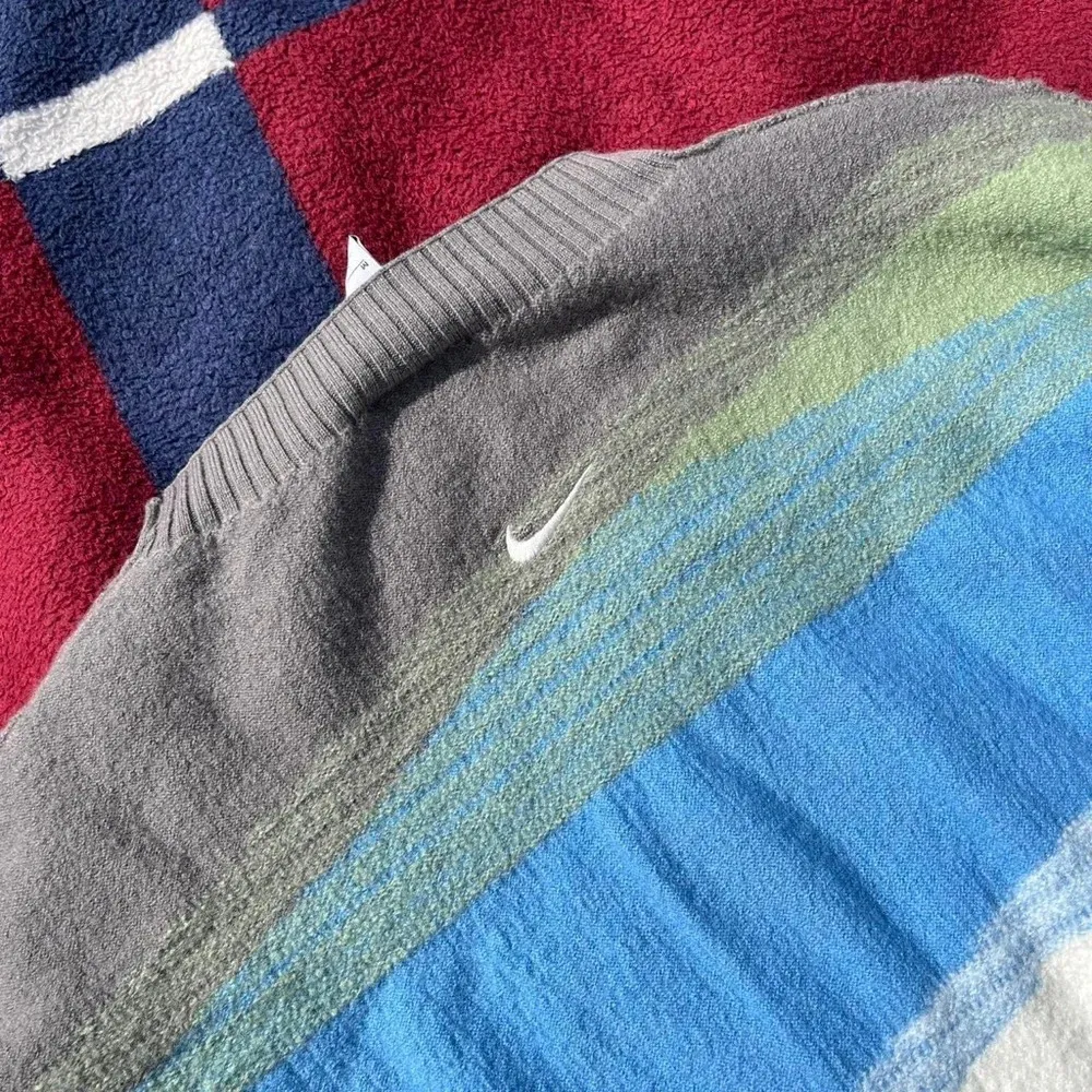 NWT Nike yoga therma-fitADV multicolored grey green cream blue sweater
Women’s M - Image 3