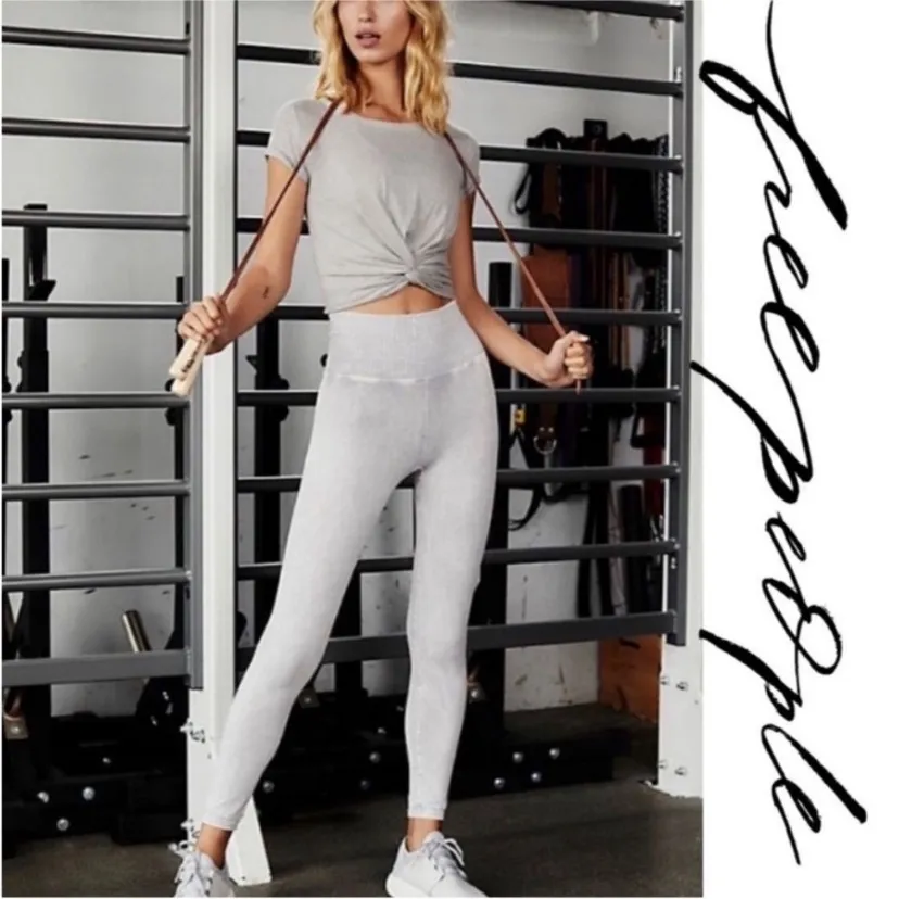 Free People Movement Good Karma high rise leggings in ice gray XS/S Silver - Image 2