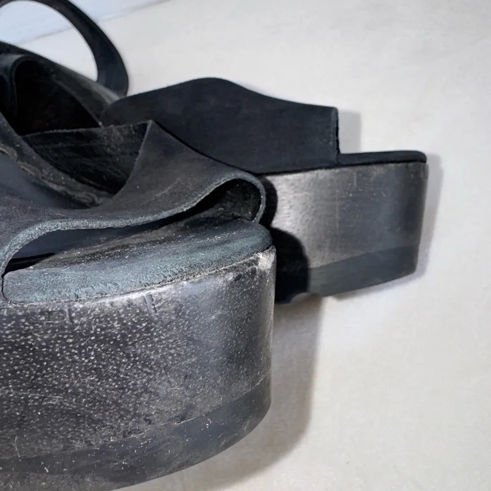 Juicy‎ Couture Women's Black Suede Wedge Sandals-Size 8.5 - Image 13