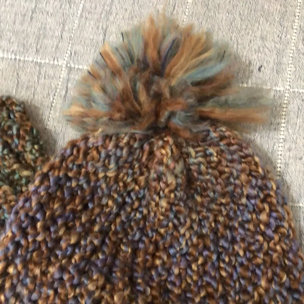 Handmade scarf and beanie Gray - Image 2