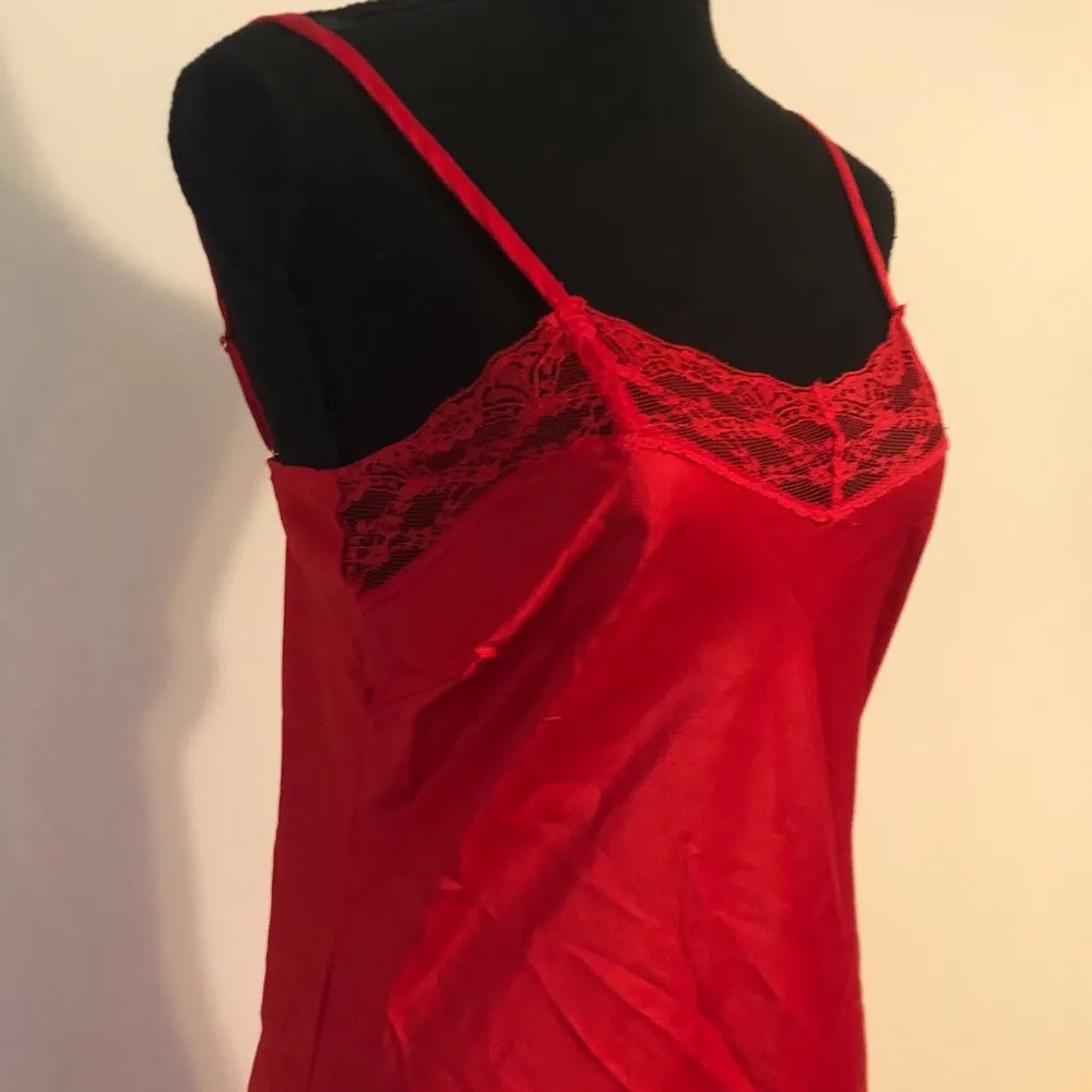 Red Slip & Robe Set Size M - Image 3