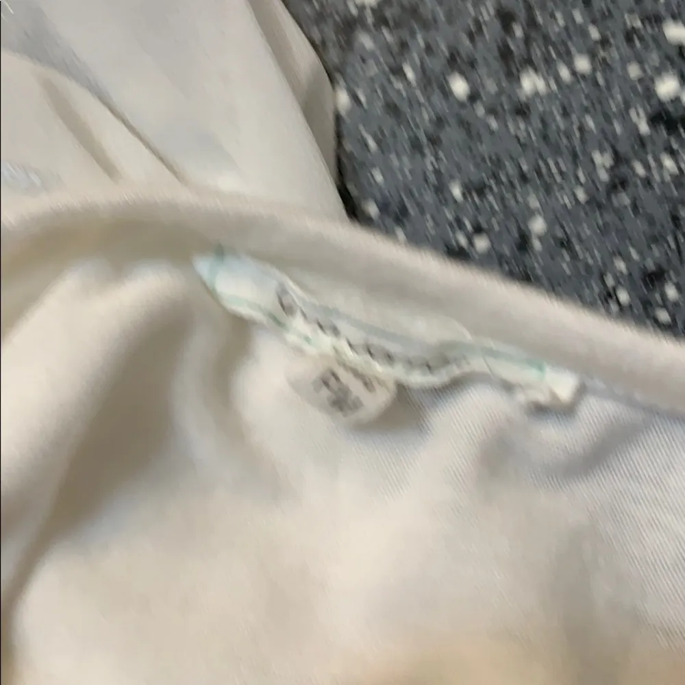 ava james- Ivory Tunic Blouse EUC - Image 4