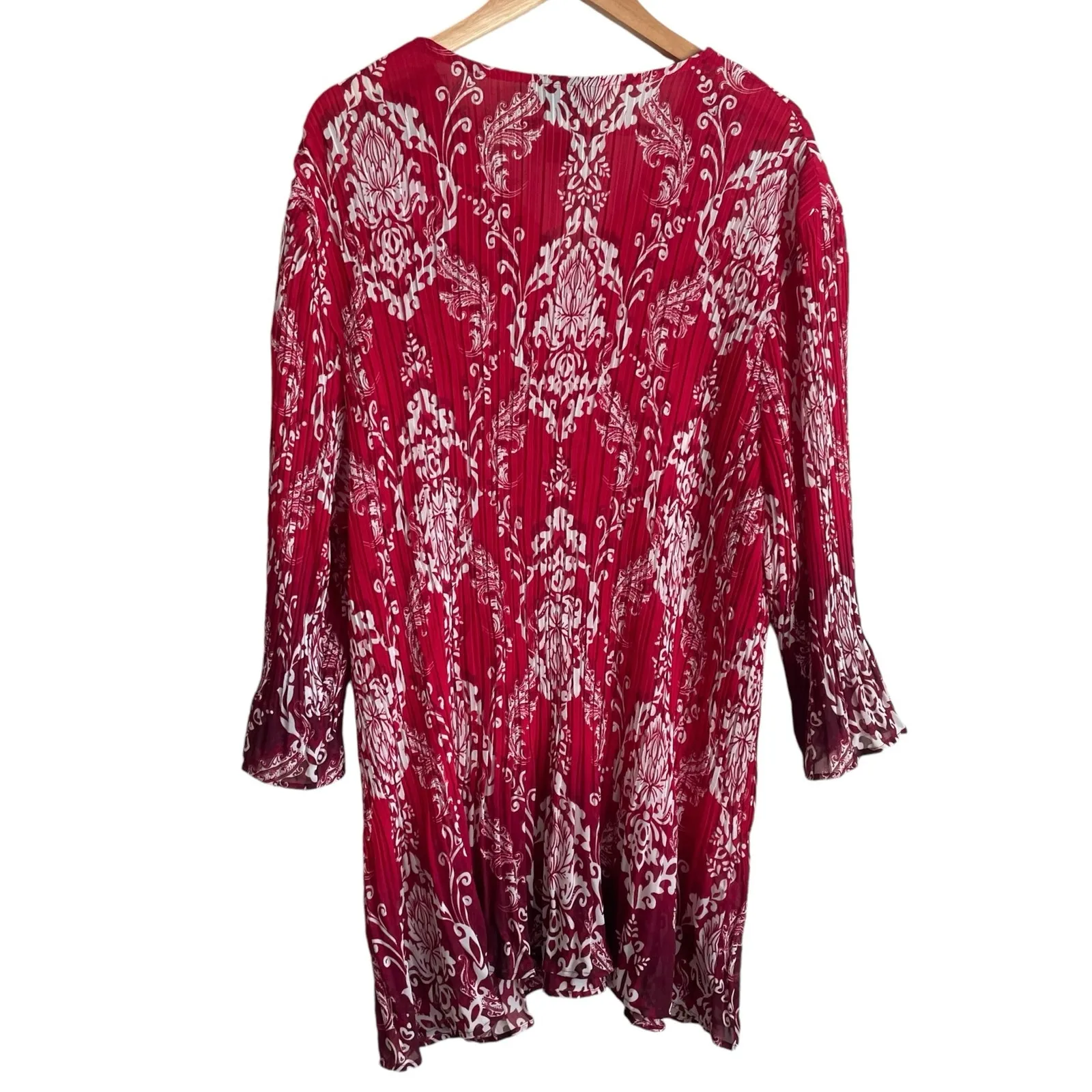 Maggie Barnes Women Top 3X Red Damask Print Crinkle Beaded Dressy Mature Office‎ - Image 2